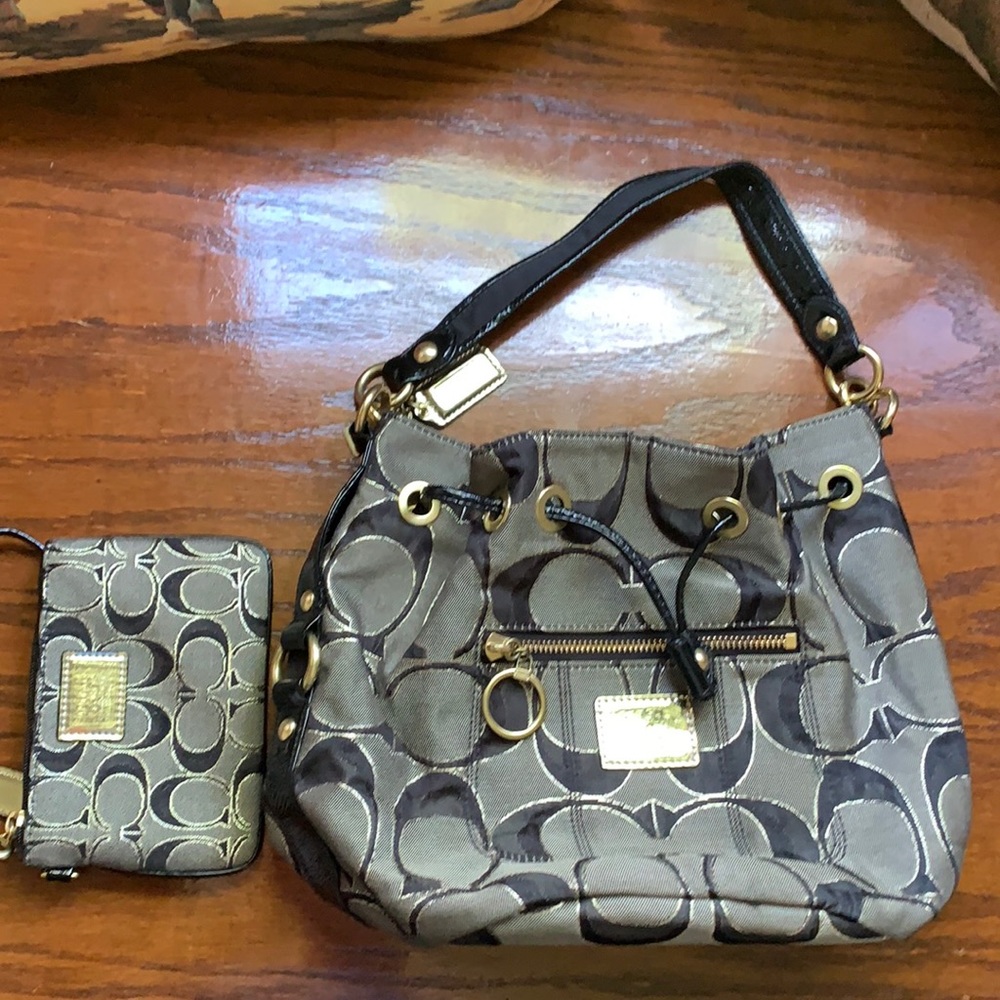 Coach Small slouch bucket purse with Drawstring